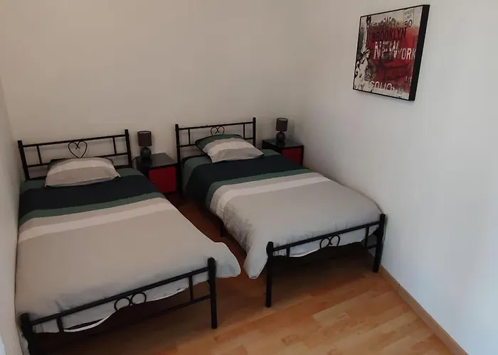 Agreable Maison 7 Personnes Proche Centre Ville De Nogent